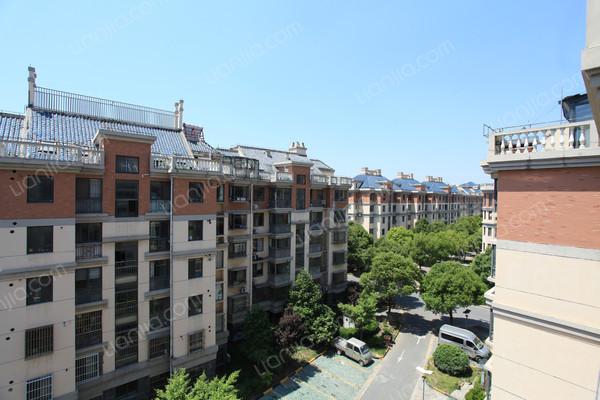 松江,新理想花园 ,精装, 3室2厅,102平