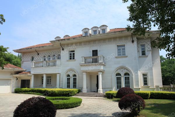 上海松江 ,世茂佘山庄园 ,豪装, 5室3厅,617平二手房-德佑在线