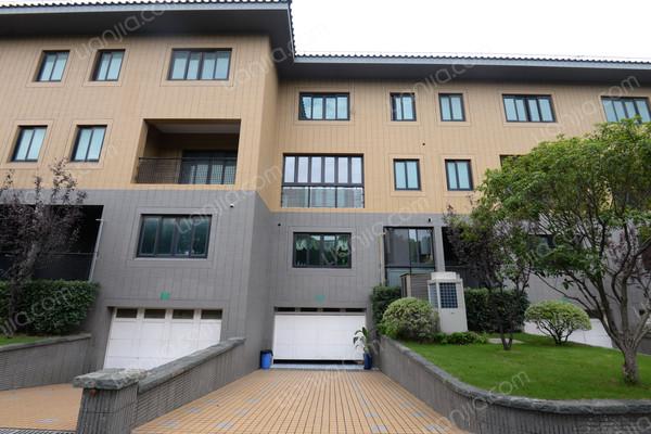 闵行,大都会高尔夫和风(别墅) ,精装, 4室2厅,338平