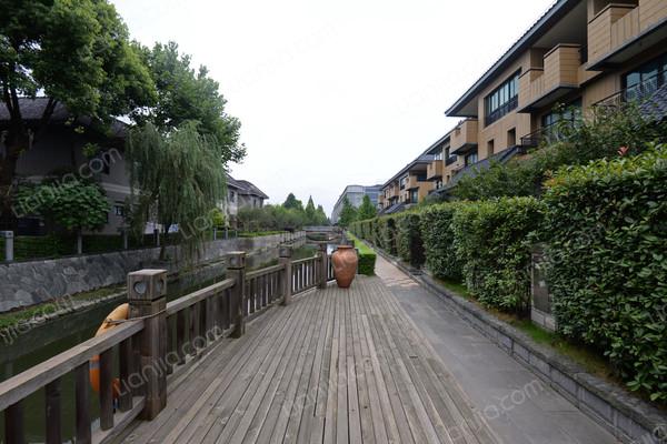 闵行,大都会高尔夫和风(别墅) ,精装, 4室2厅,338平