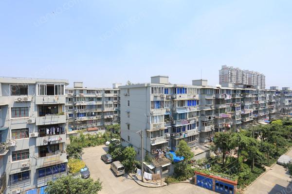 宝山,呼玛四村 , 3室1厅,84平