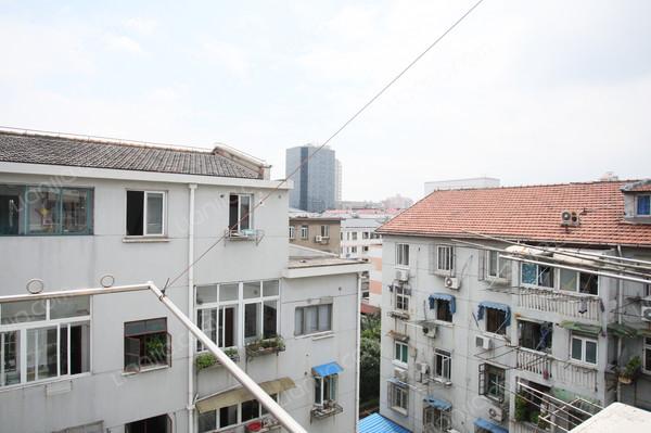 虹口,广灵二村 ,中装, 3室1厅,58平